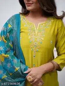 Trendy Ensemble Women Kurta Set